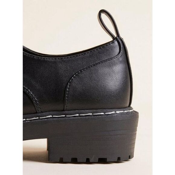 New Torrid Black Oxford Lace-up Sz 7 Extra Wide Vegan Leather - Picture 5 of 11